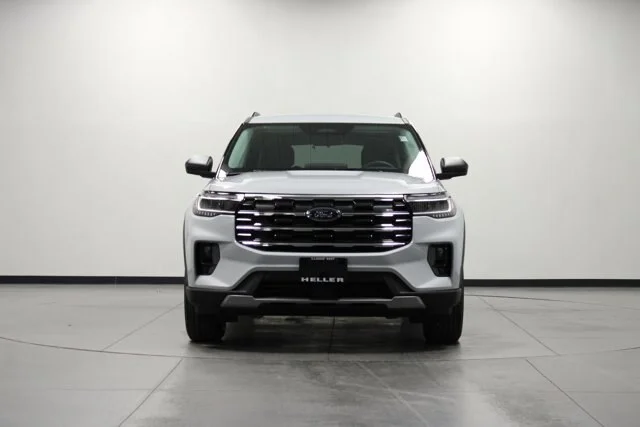 New 2026 Space White Metallic Ford Active image 33