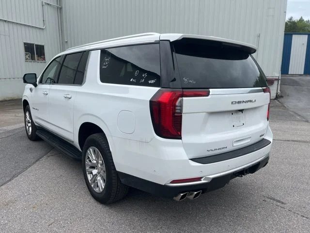 Used 2025 White GMC Denali image 8