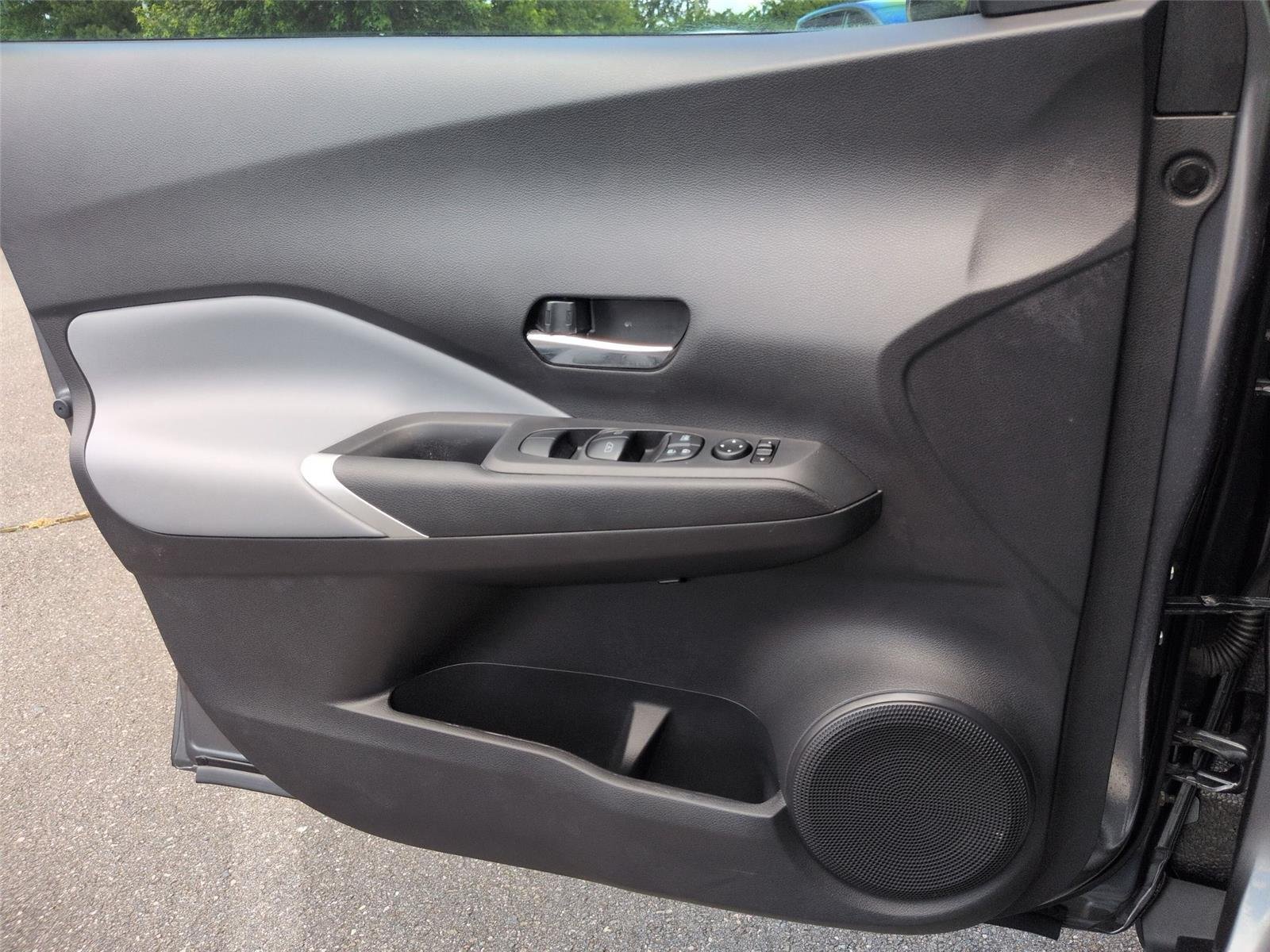 Used 2024 Gun Metallic Nissan SR image 15