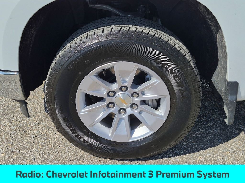 Used 2026 Summit White Chevrolet LT image 12
