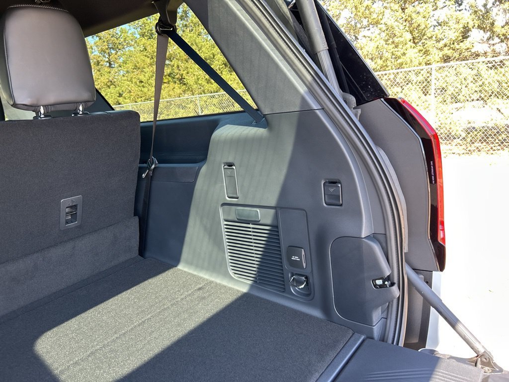 New 2026 Oxford White Ford Platinum image 45