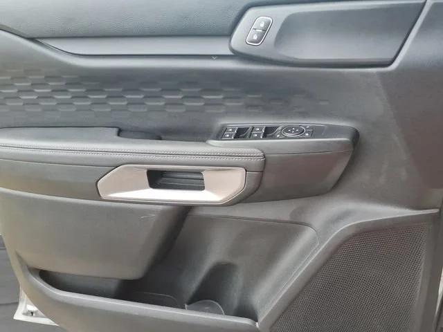 Used 2024 Gray Ford XLT image 17