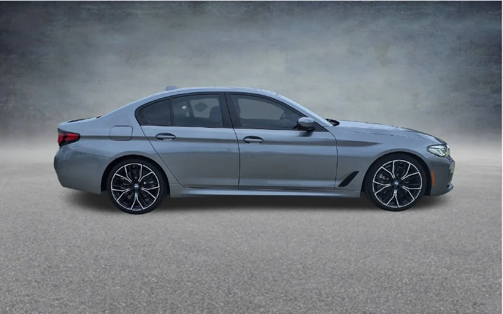 Used 2023 Gray BMW 530i image 8
