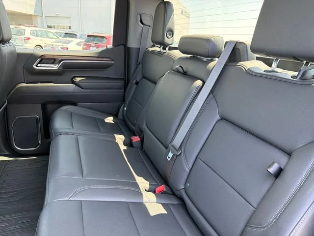 Used 2024 Silver GMC SLT image 21