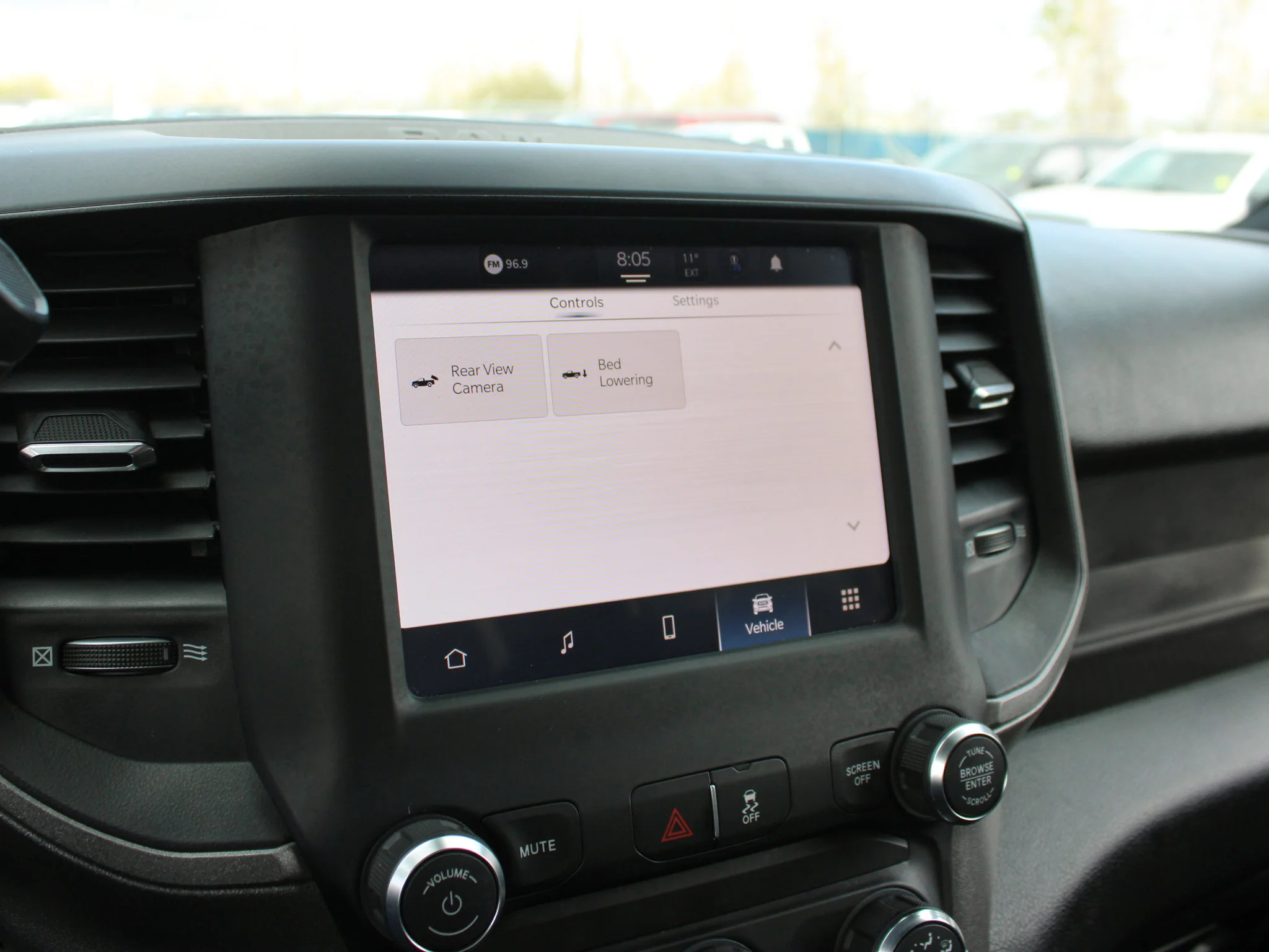 Certified Used 2023 Black RAM Tradesman * No Accidents | Diesel | Rear Air Suspension | Bedliner | Apple CarPlay | Backup Camera image 22