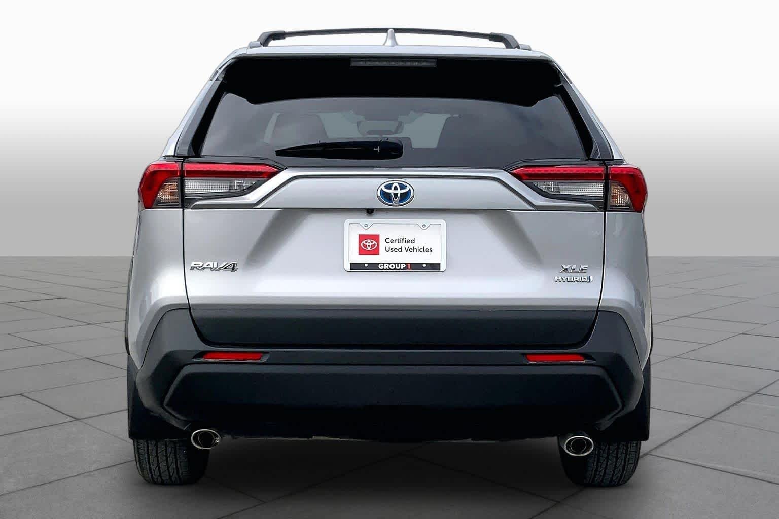 Used 2024 Silver Sky Metallic Toyota Hybrid XLE image 5