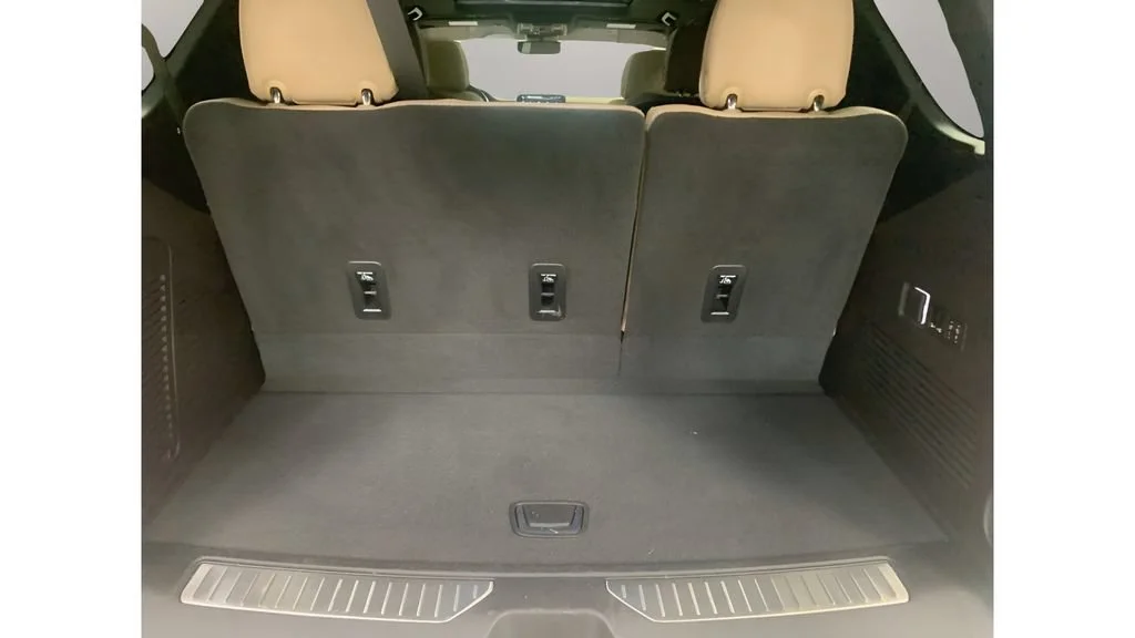 2023 Chevrolet Tahoe Premier - Photo 14