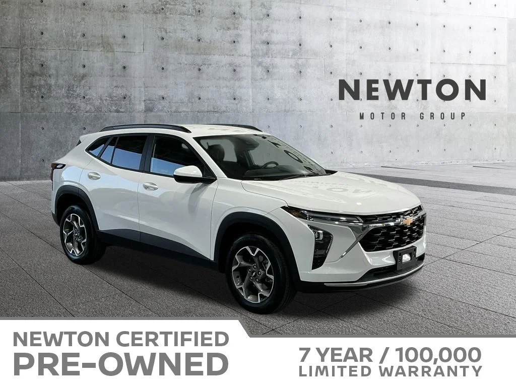 2025 Chevrolet Trax LT's photo
