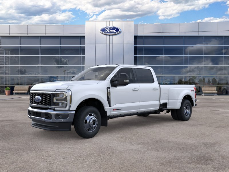 New 2026 Star White Metallic Tri-Coat Ford LARIAT image 1