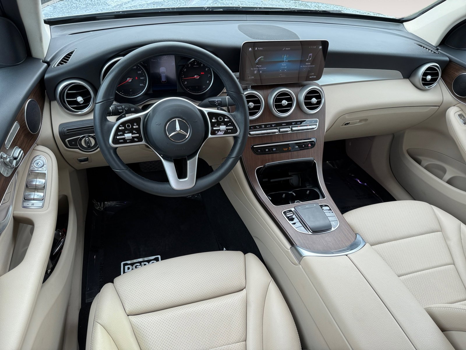 Used 2022 Cirrus Silver Metallic Mercedes-Benz GLC 300 image 15