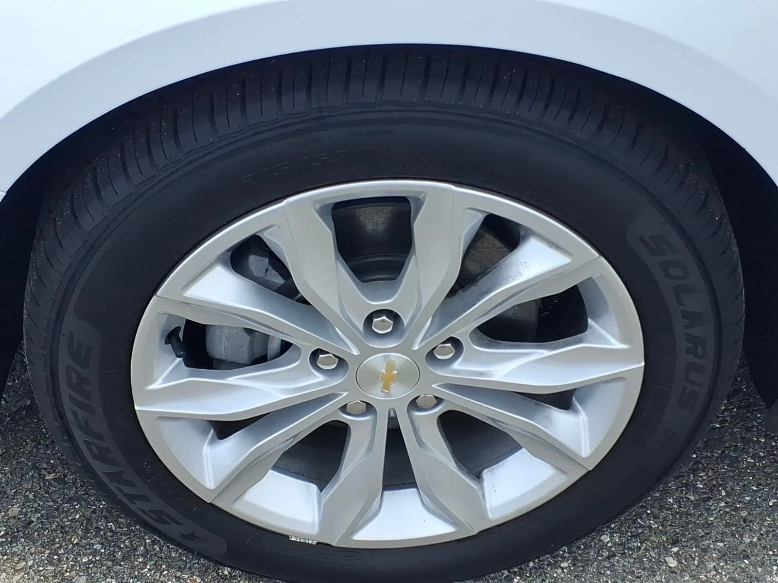 Used 2024 Summit White Chevrolet LT image 10