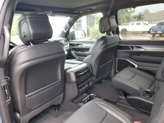 New 2026 Steel Blue Exterior Paint Jeep Limited Reserve image 12