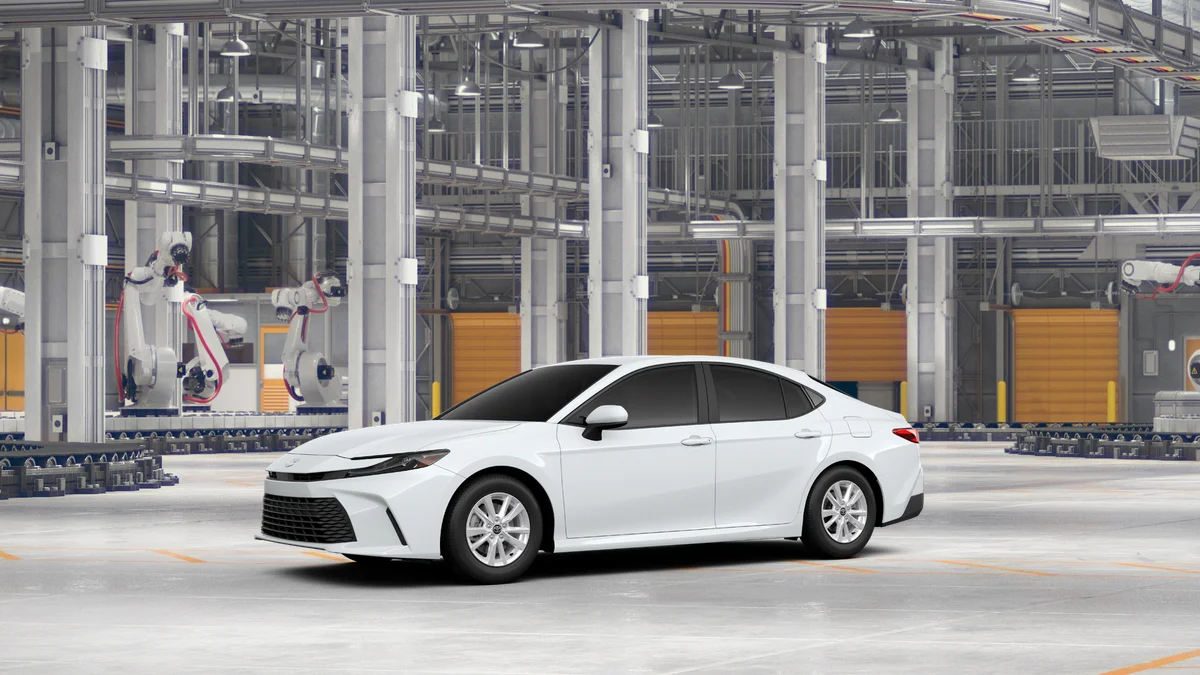 New 2027 Ice Cap Toyota LE image 2