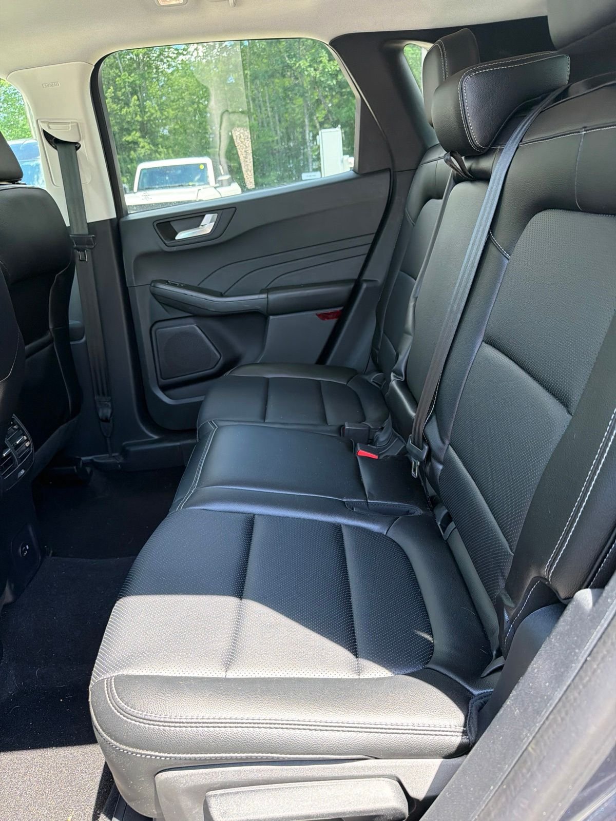 Certified Used 2022 Blue Ford SEL image 14
