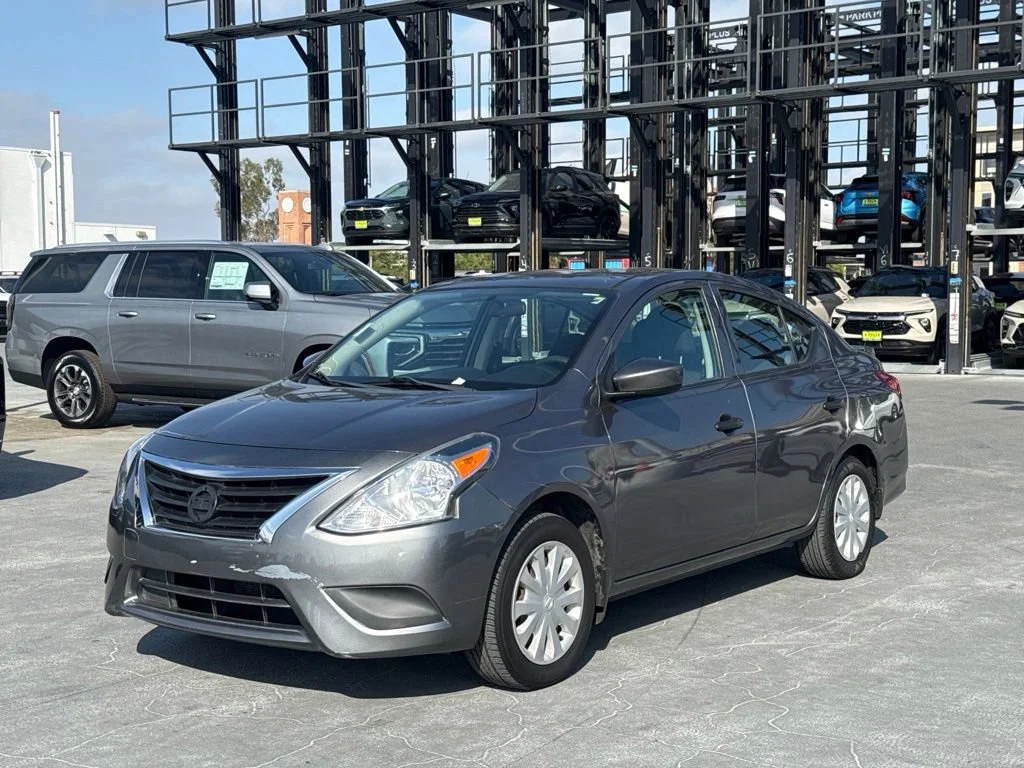 Used 2018  Nissan S Plus image 1