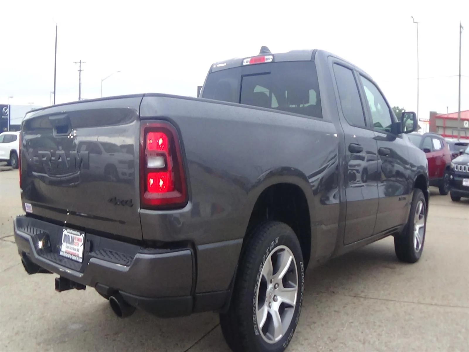 Certified Used 2025 Granite Crystal Metallic Clear Coat (pau) RAM Tradesman image 6