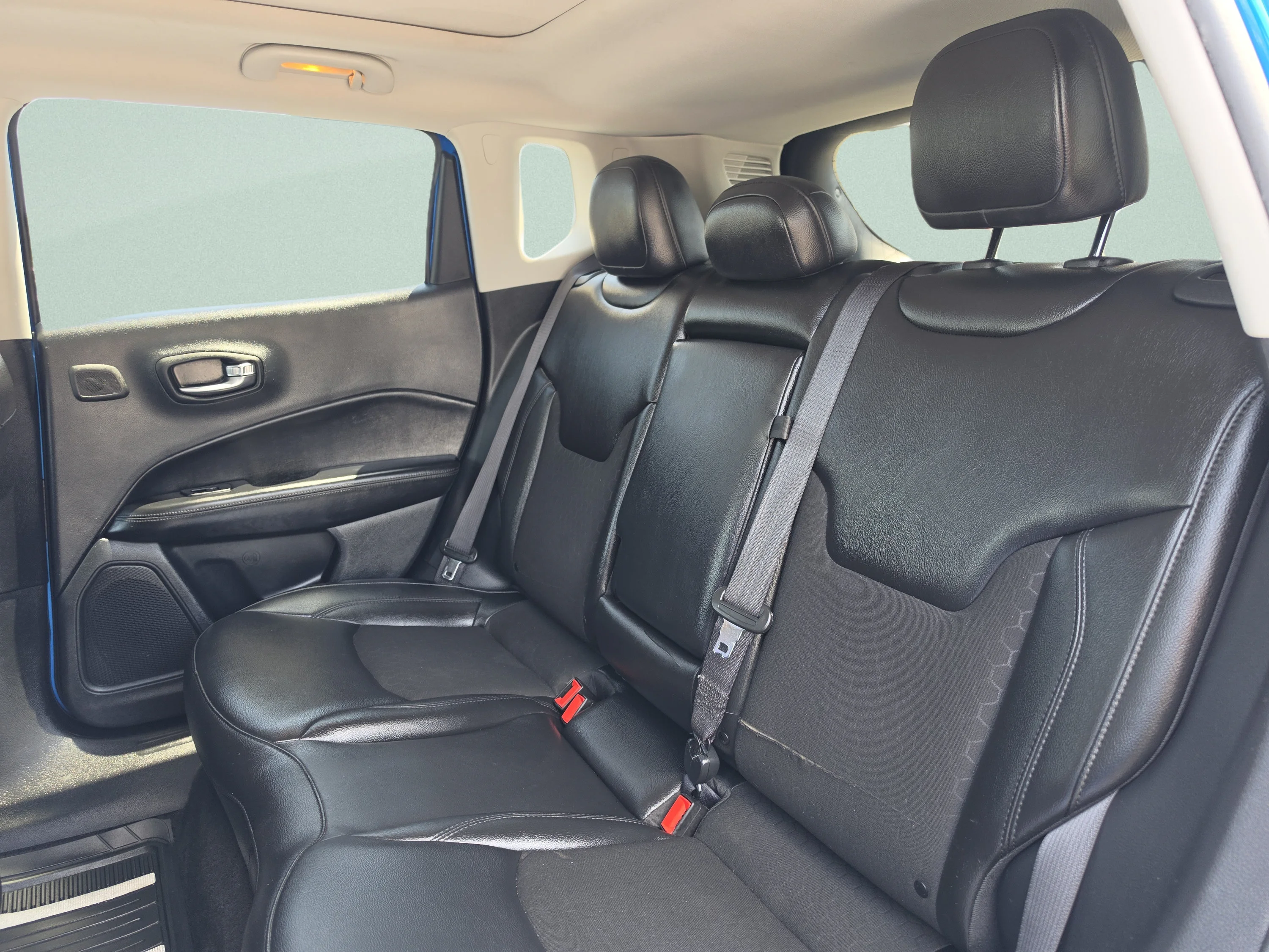 Used 2021 Laser Blue Pearlcoat Jeep Altitude image 21