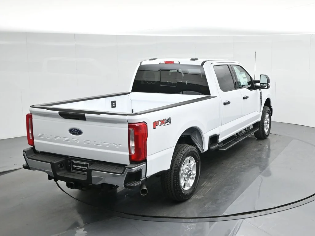 New 2026 White Ford XL image 40