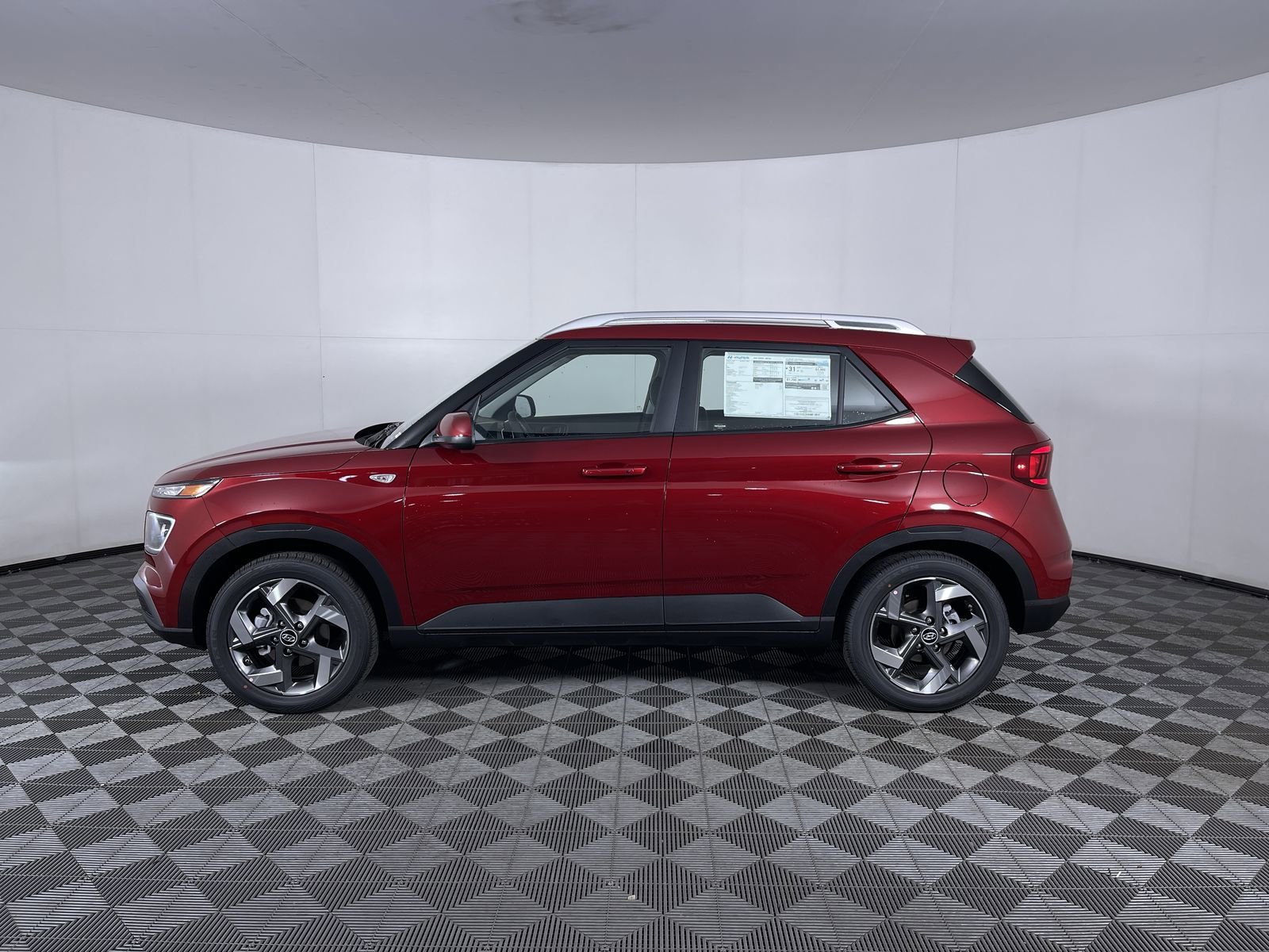 Used 2025 Ultimate Red Hyundai Limited image 8