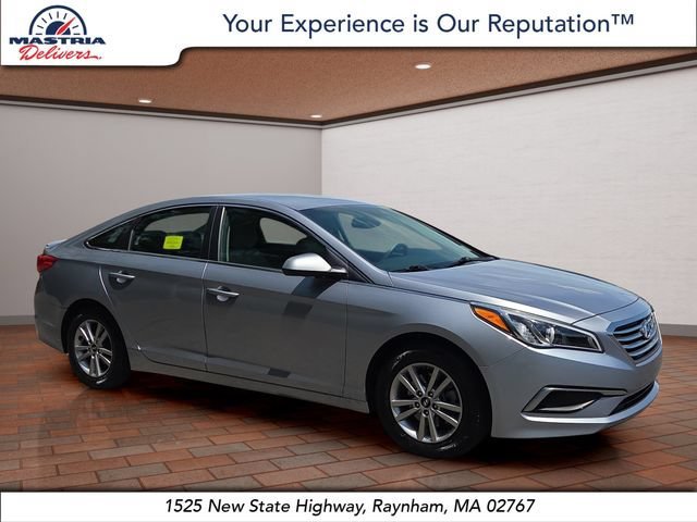 Used 2016 Shale Gray Metallic Hyundai 2.4L SE image 1