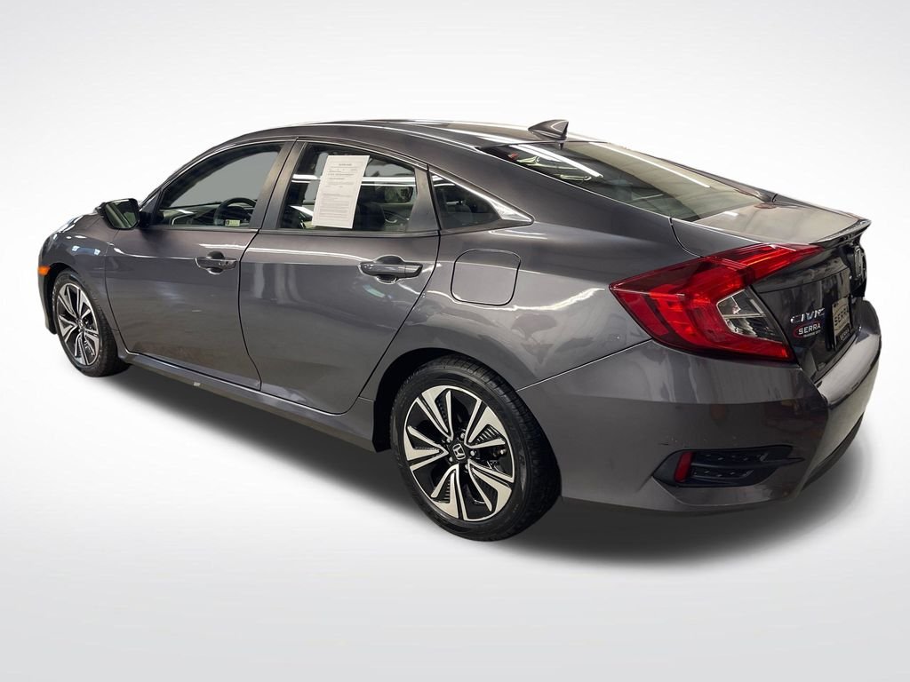 Used 2018  Honda EX-T image 4