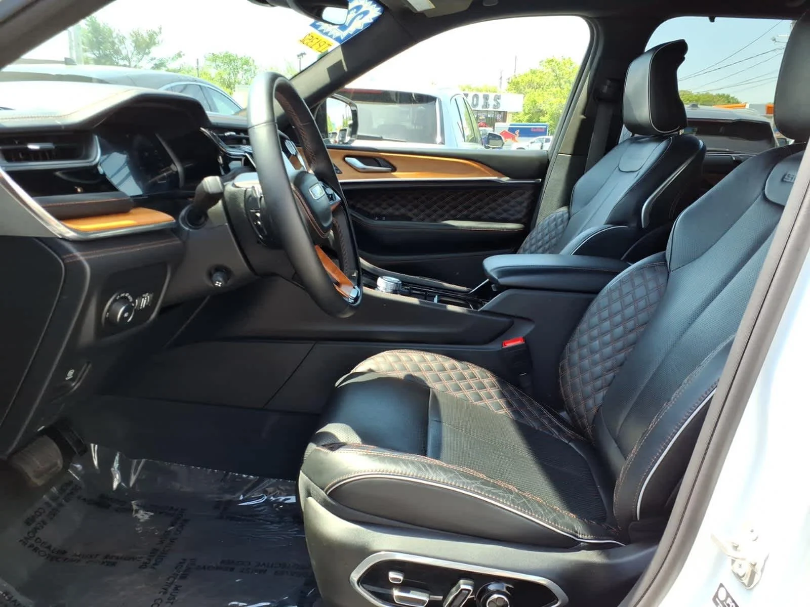 Used 2023 Bright White Clearcoat Jeep Summit Reserve image 11