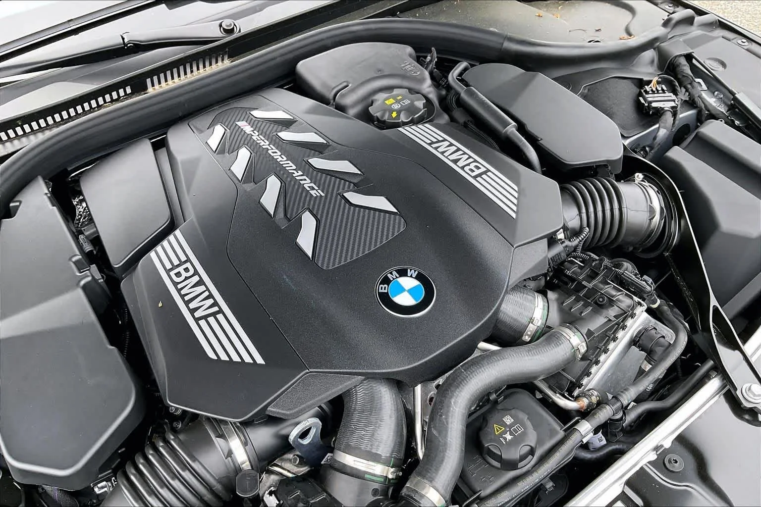 New 2026 Skyscraper Grey Metallic BMW M850i xDrive image 17