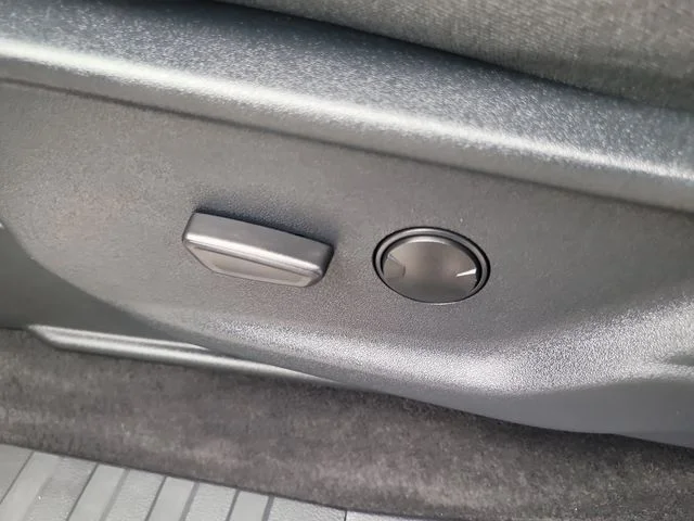 Used 2025 White Ford XLT image 20