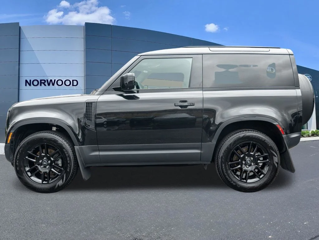 Used 2024  Land Rover S image 7