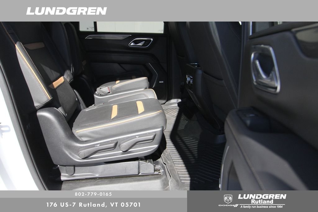 Used 2023 White GMC AT4 image 37