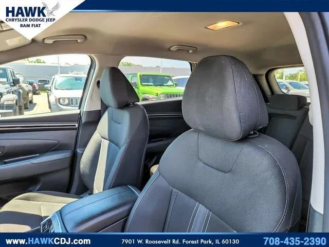 Used 2024 Silver Hyundai SEL image 10