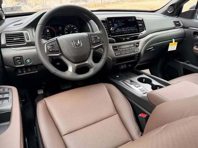 New 2026 White Honda RTL image 5