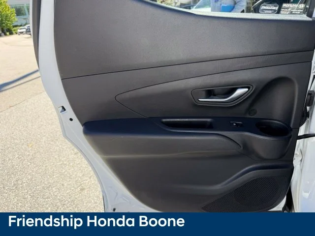 Used 2022 White Hyundai SEL image 35