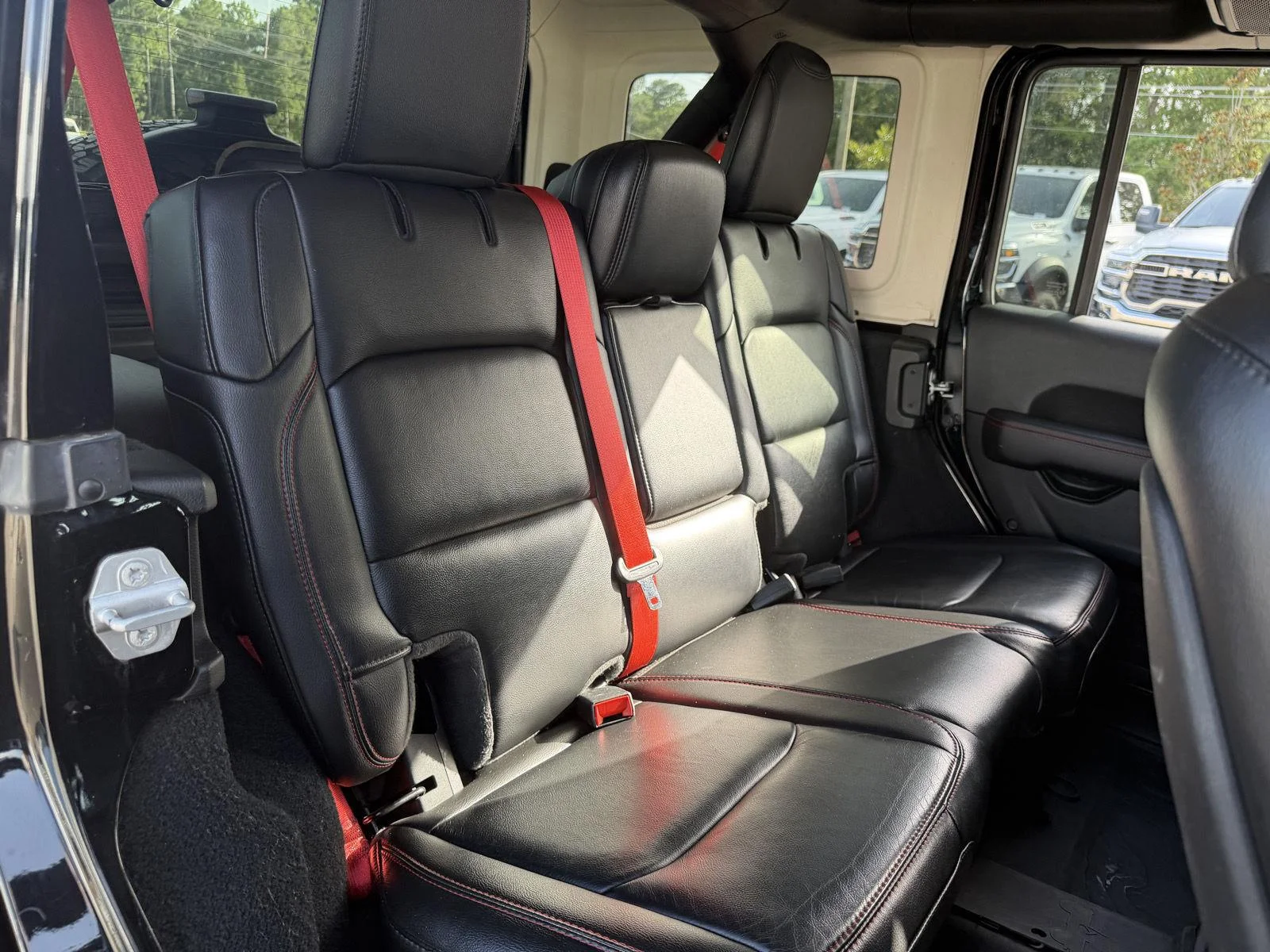 Used 2020 Black Clearcoat Jeep Recon image 18