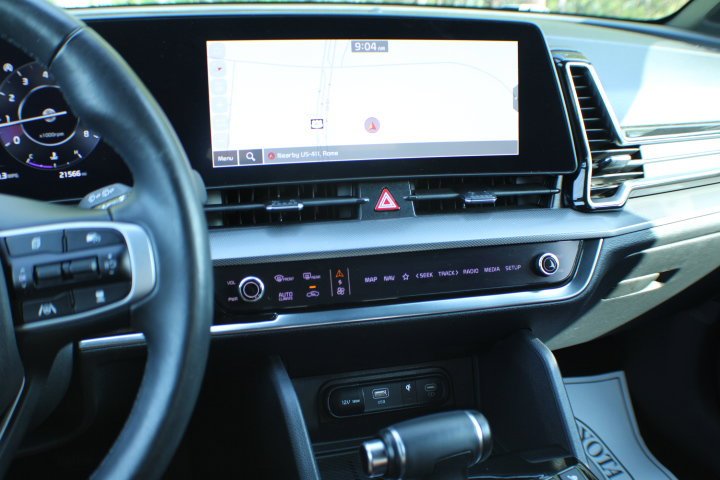 Used 2023 Wolf Gray Kia SX-Prestige image 10