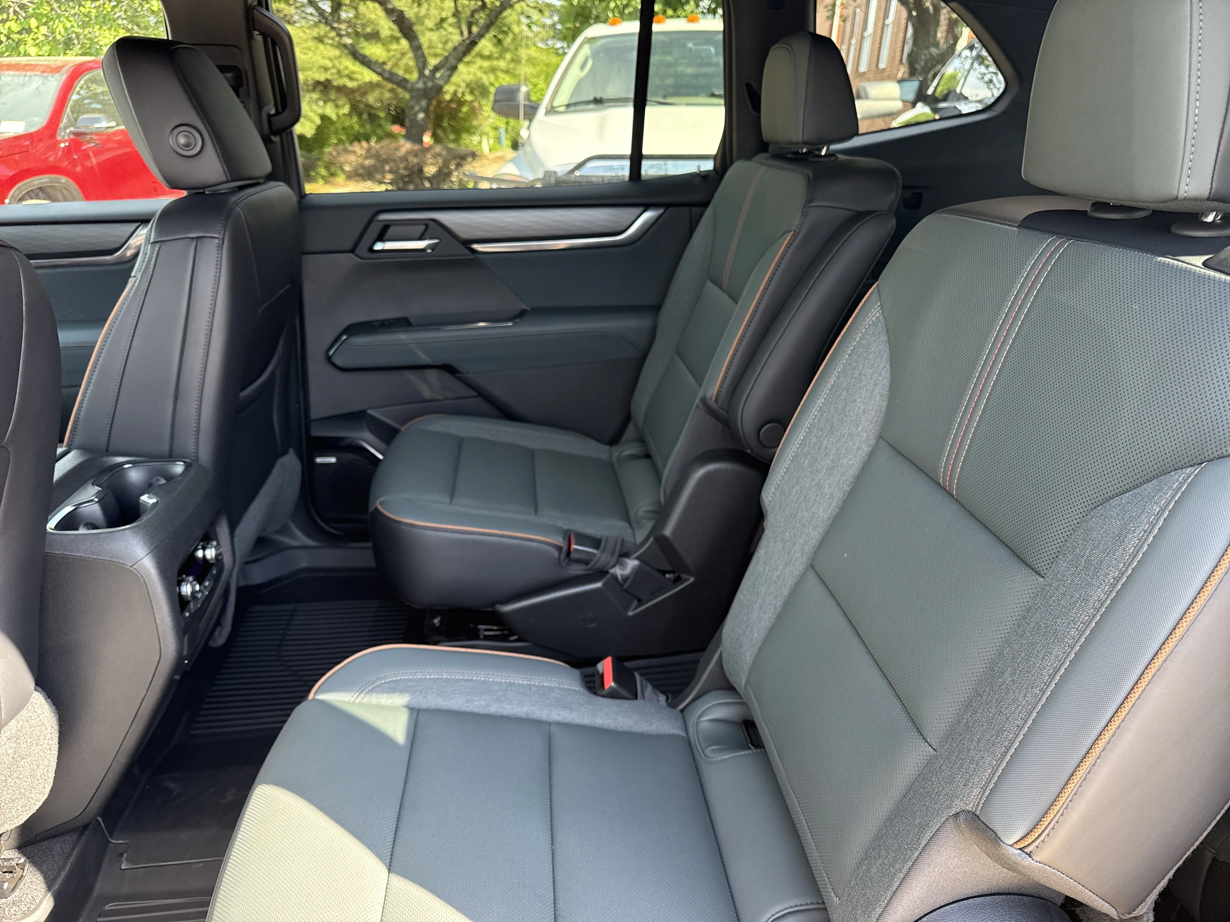 New 2026 Ebony Twilight Metallic GMC AWD AT4 image 5