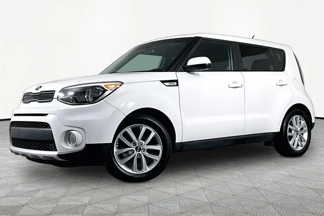 Used 2018 White Kia Plus image 1