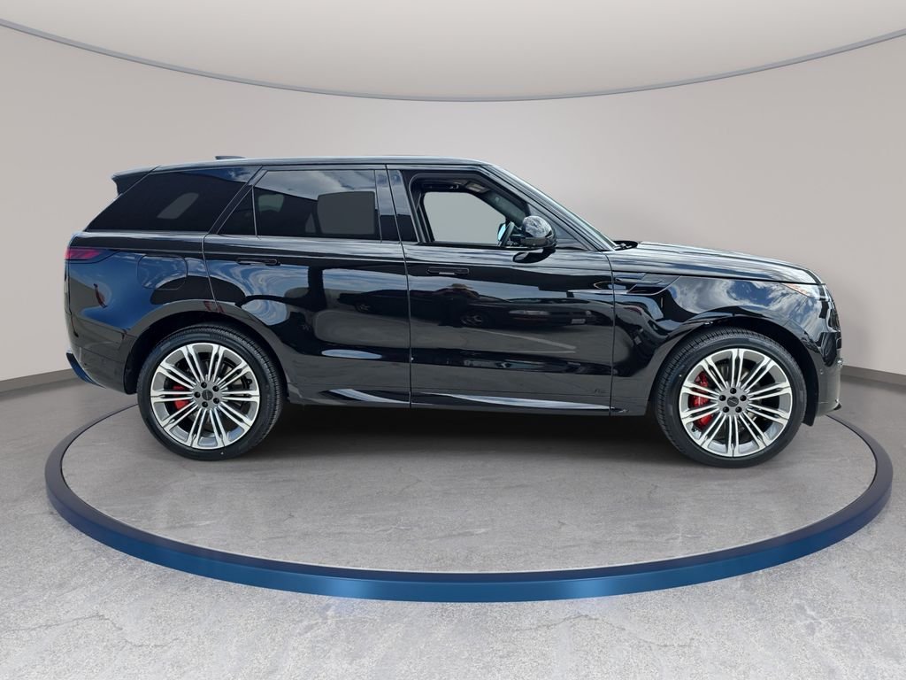 New 2026 Obsidian Black in Gloss Finish Land Rover Autobiography image 4