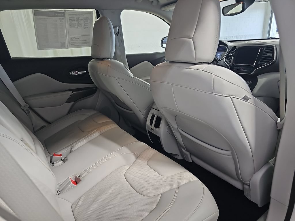Used 2020 White Jeep Limited 4x4 image 14