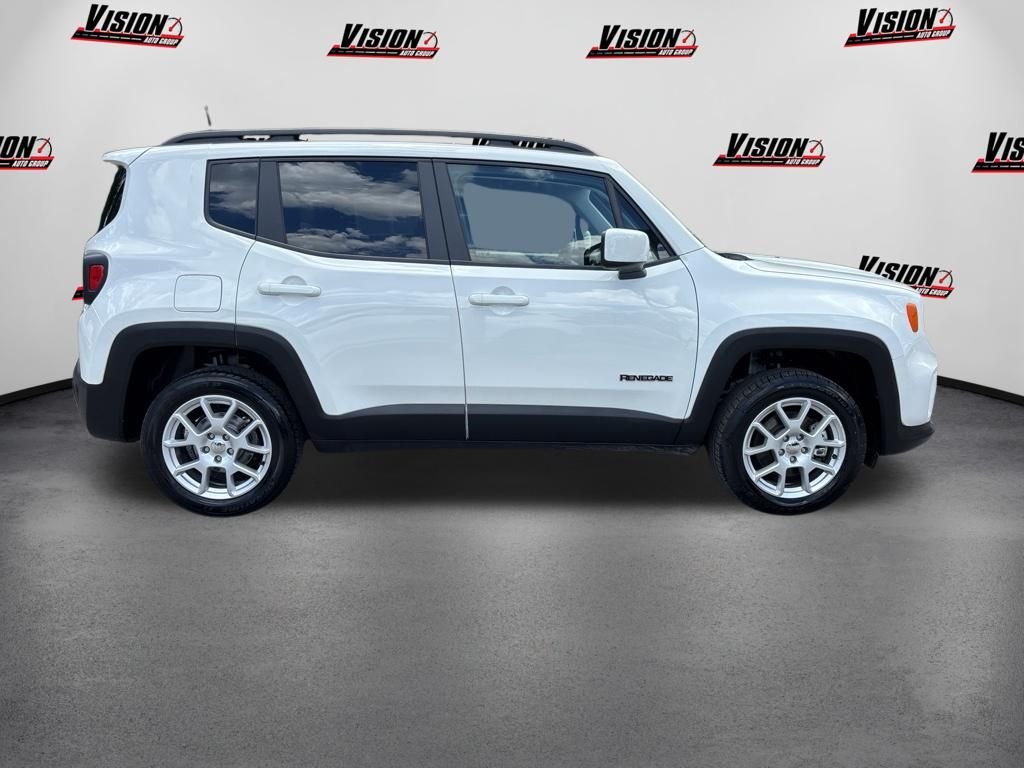 Used 2021 White Jeep Latitude image 6