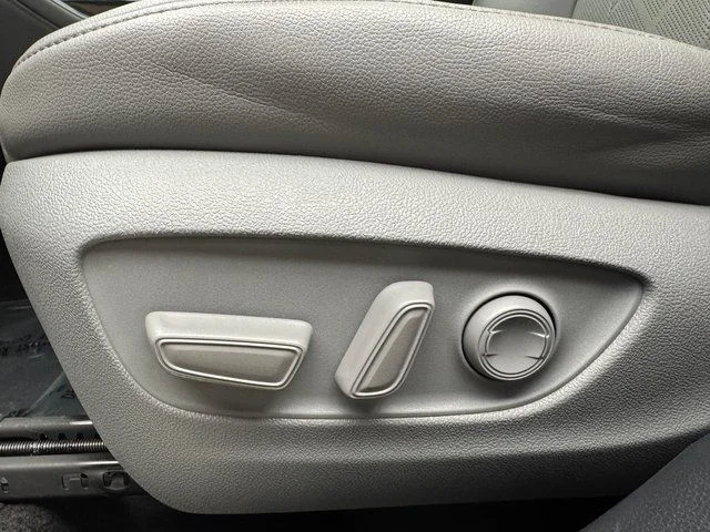 2023 Toyota Highlander Platinum - Photo 20