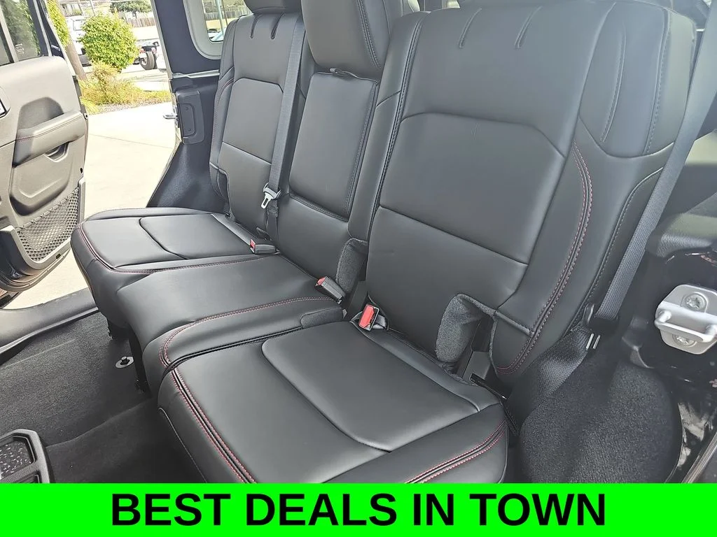 New 2026 Black Clearcoat Jeep Rubicon image 13