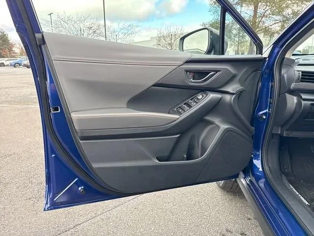 New 2026 SAPPHIRE BLUE PEARL Subaru Limited image 18