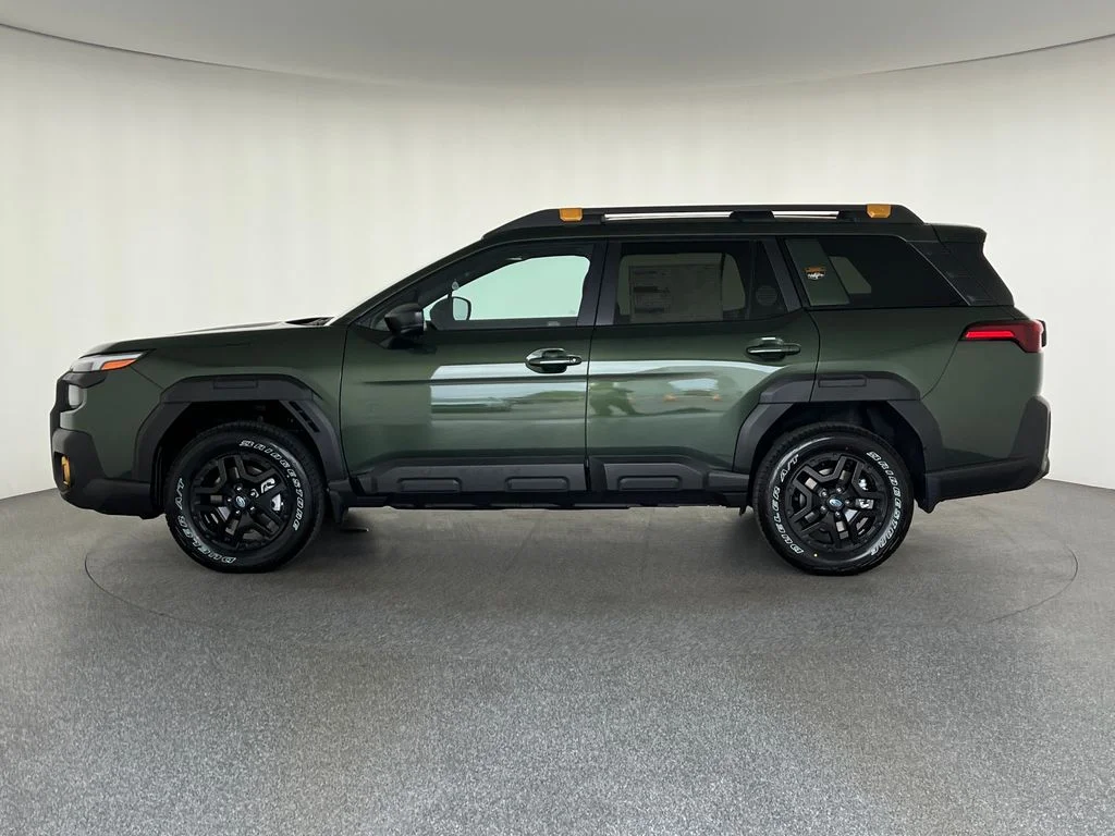 New 2026 DEEP EMERALD GREEN PEARL Subaru Wilderness image 8