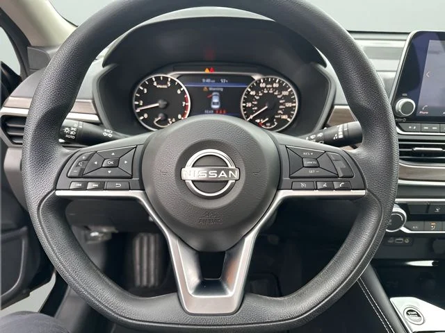 Used 2023 Black Nissan 2.5 SV image 16
