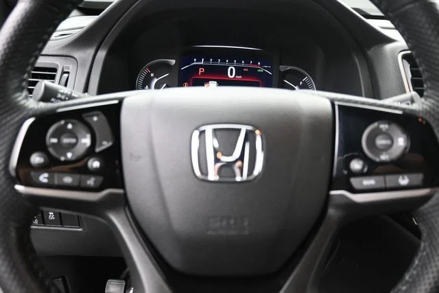 Used 2022  Honda Elite image 18