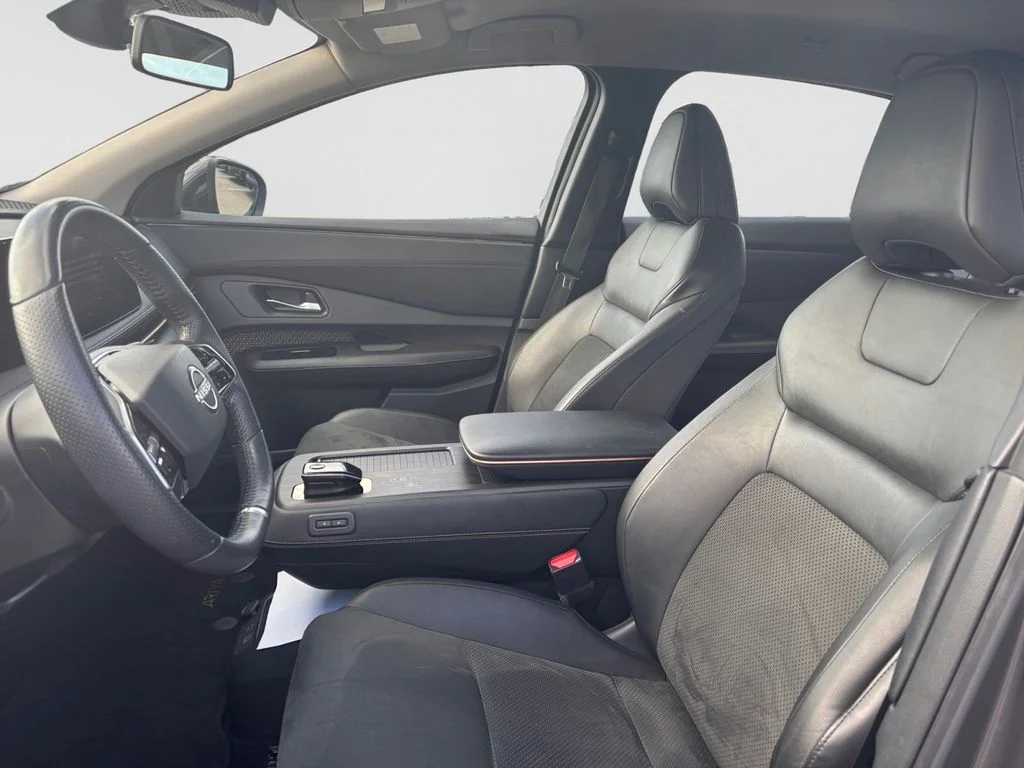 Used 2023 Gray Nissan ENGAGE image 16