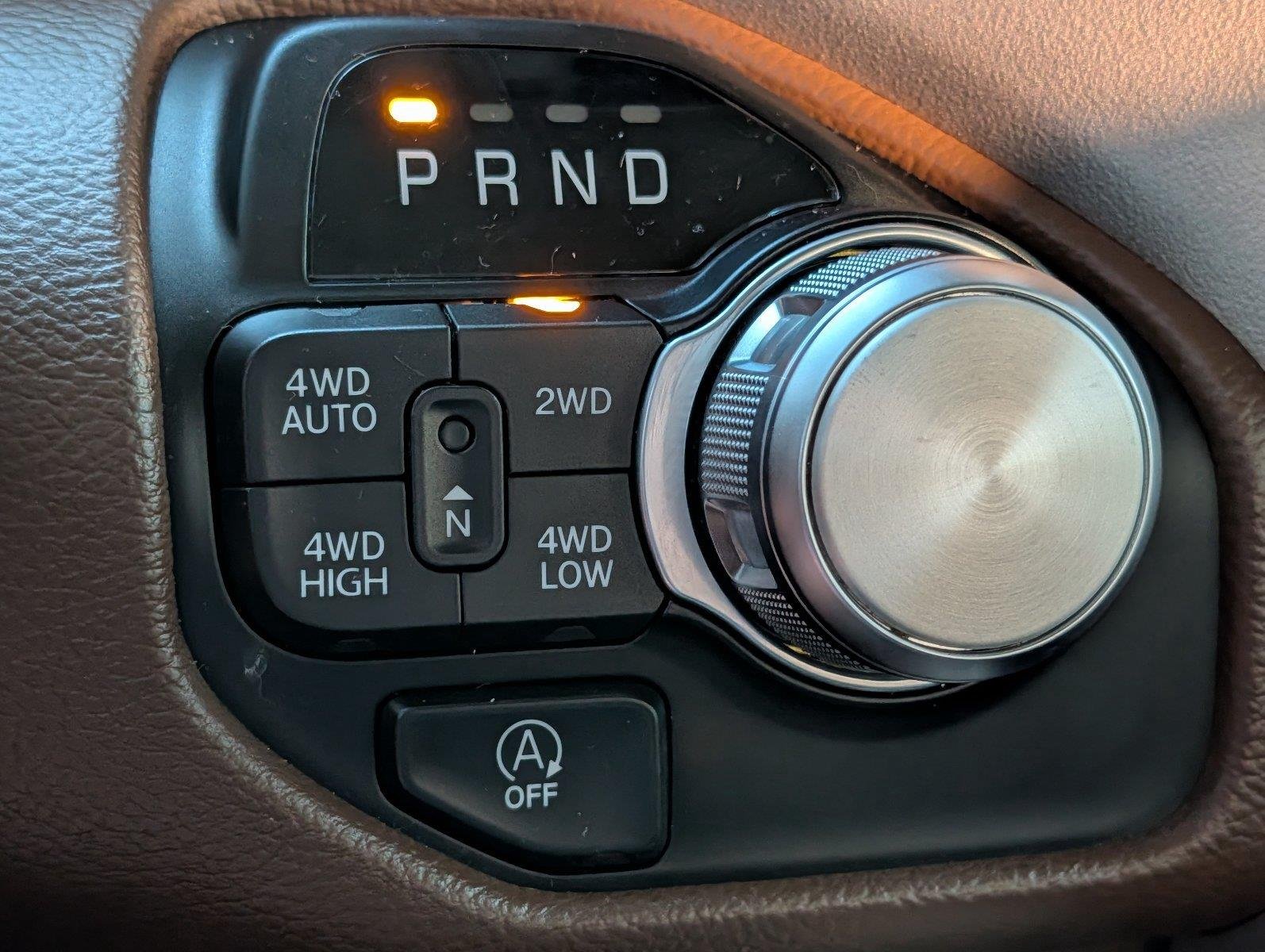 Used 2021 Diamond Black Crystal Pearlcoat Ram Laramie image 24