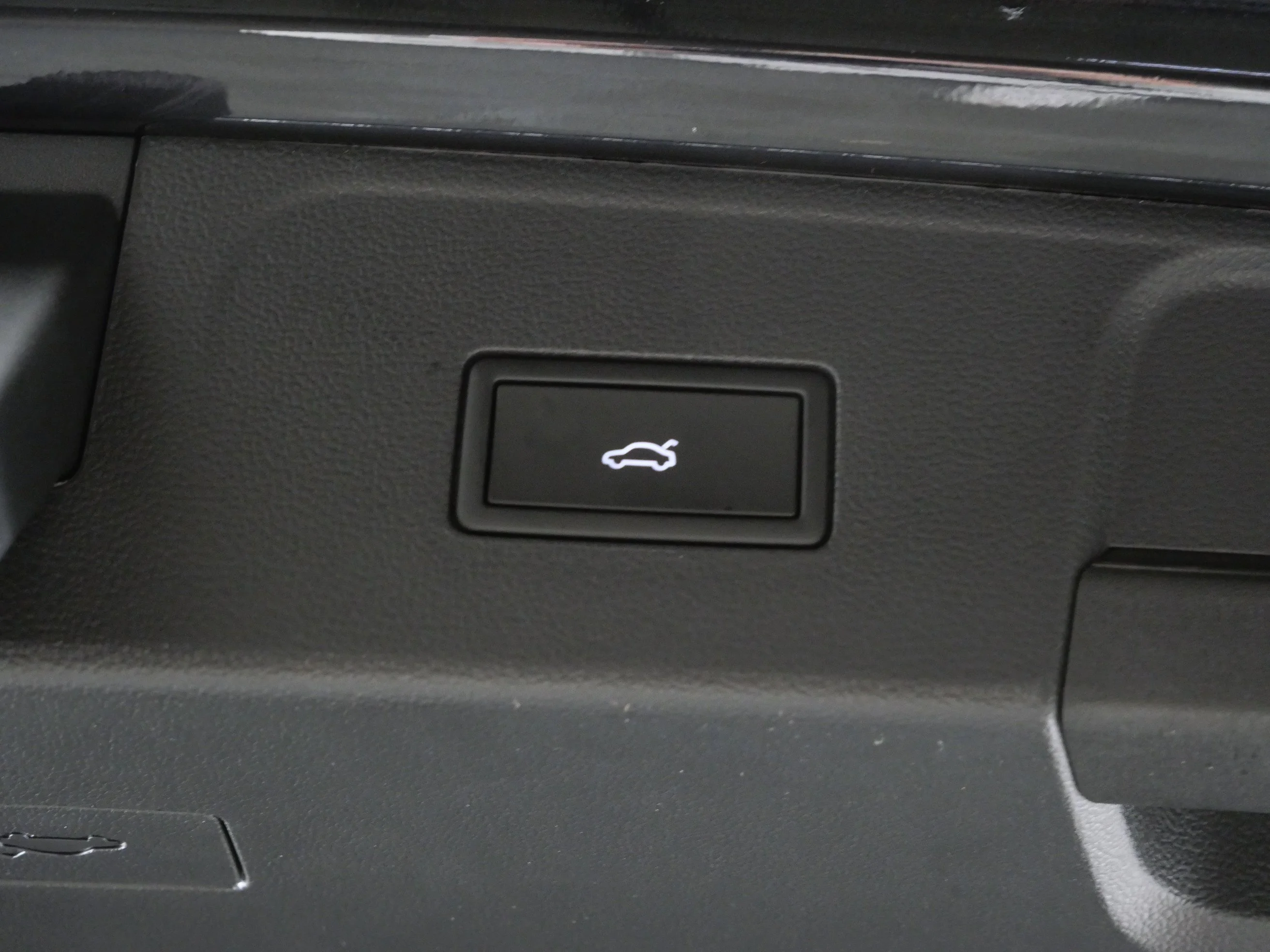 Used 2026  Volkswagen 2.0T SEL image 19