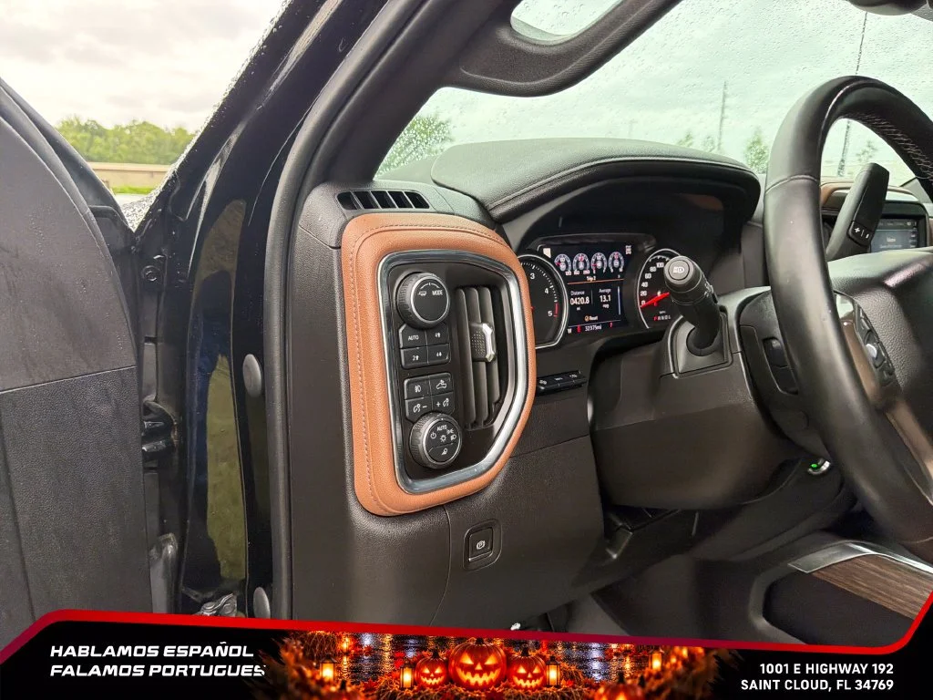Used 2023 Black Chevrolet High Country image 17